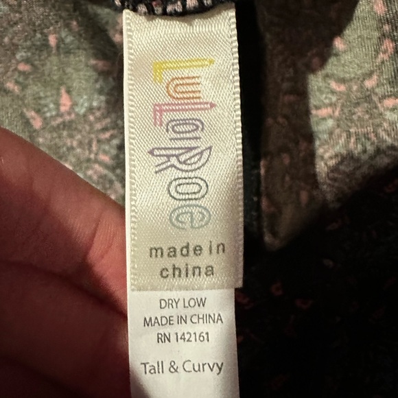 LuLaRoe leggings - Picture 3 of 4